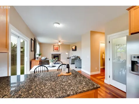 1572 5th Street Hood River OR 97031