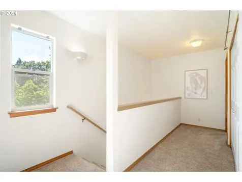 7445 Se Crystal Springs Boulevard Portland OR 97206
