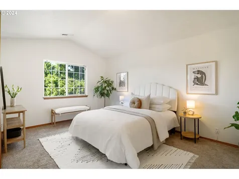 7445 Se Crystal Springs Boulevard Portland OR 97206