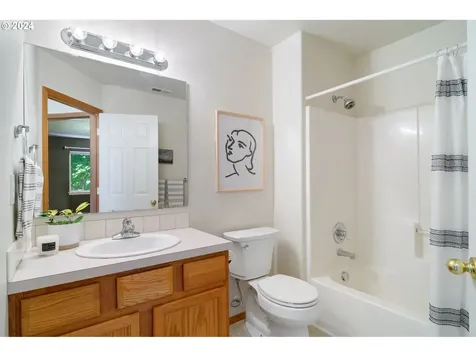 7445 Se Crystal Springs Boulevard Portland OR 97206