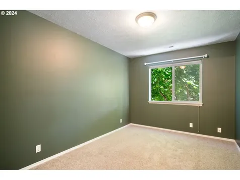 7445 Se Crystal Springs Boulevard Portland OR 97206