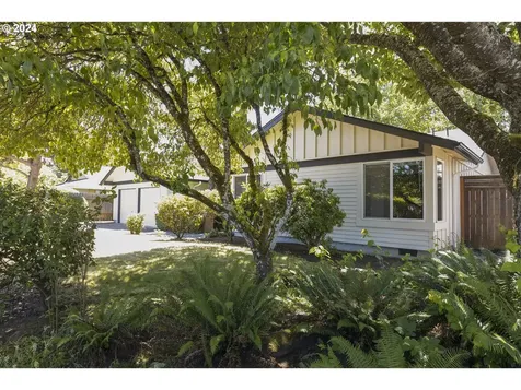 2466 Erin Way Eugene OR 97408