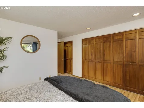 2466 Erin Way Eugene OR 97408