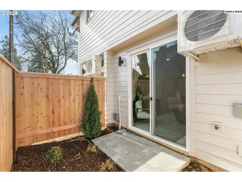 6631 N Fessenden Street Portland OR 97203
