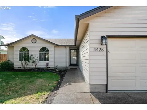 4428 Samantha Court NE Salem OR 97305