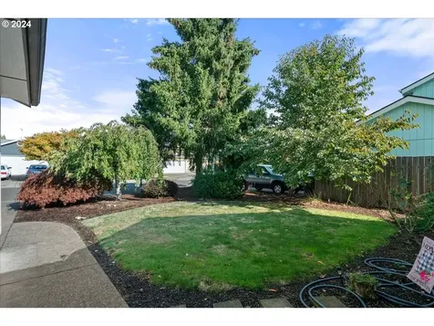 4428 Samantha Court NE Salem OR 97305