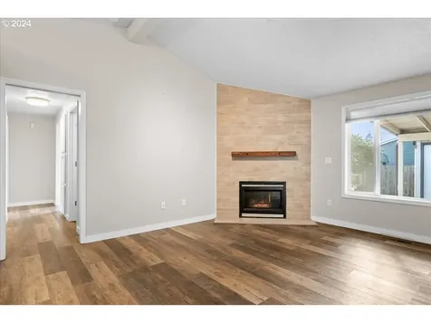 4428 Samantha Court NE Salem OR 97305