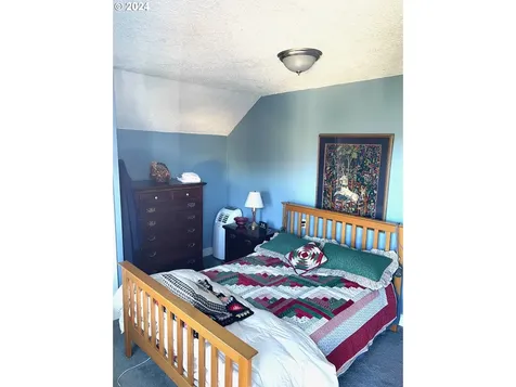 1340 Cascade Avenue Hood River OR 97031