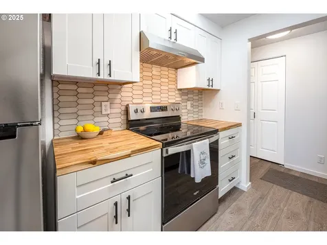 4241 Marcum Lane Eugene OR 97402