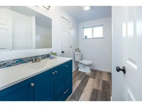 4241 Marcum Lane Eugene OR 97402