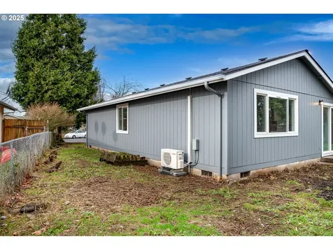 4241 Marcum Lane Eugene OR 97402