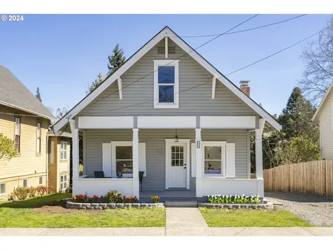 206 S 4th Avenue Ridgefield WA 98642