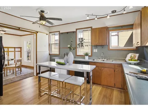 206 S 4th Avenue Ridgefield WA 98642