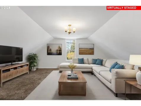 206 S 4th Avenue Ridgefield WA 98642