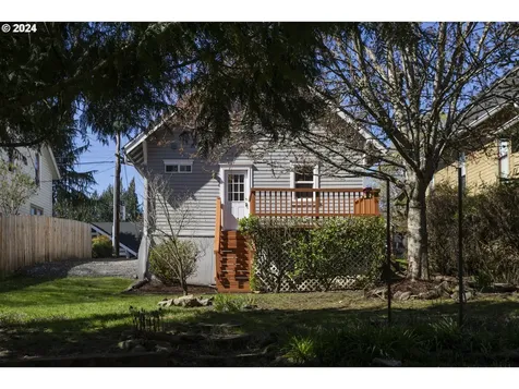 206 S 4th Avenue Ridgefield WA 98642