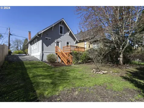 206 S 4th Avenue Ridgefield WA 98642