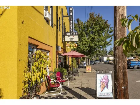 206 S 4th Avenue Ridgefield WA 98642