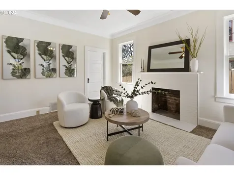 206 S 4th Avenue Ridgefield WA 98642