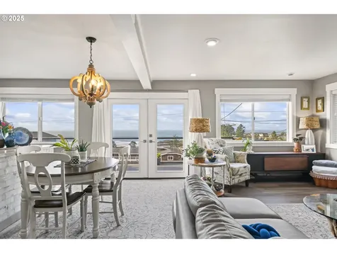 240 NE Williams Avenue Depoe Bay OR 97341