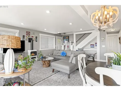 240 NE Williams Avenue Depoe Bay OR 97341