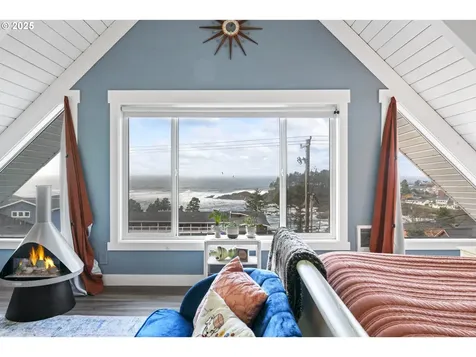 240 NE Williams Avenue Depoe Bay OR 97341