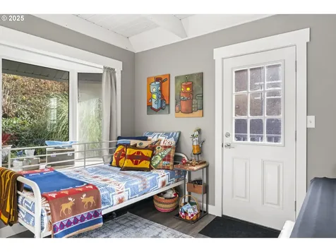 240 NE Williams Avenue Depoe Bay OR 97341