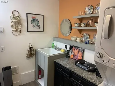 240 NE Williams Avenue Depoe Bay OR 97341