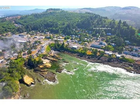 240 NE Williams Avenue Depoe Bay OR 97341