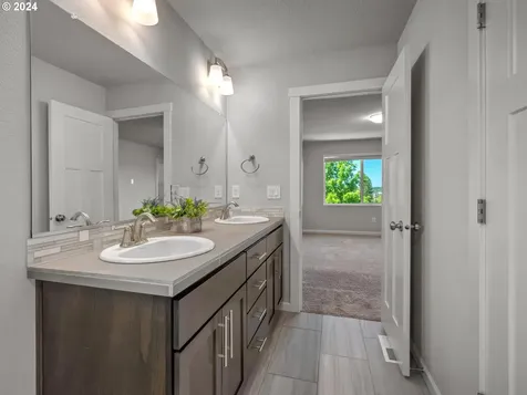 8777 N Otter Circle Camas WA 98607