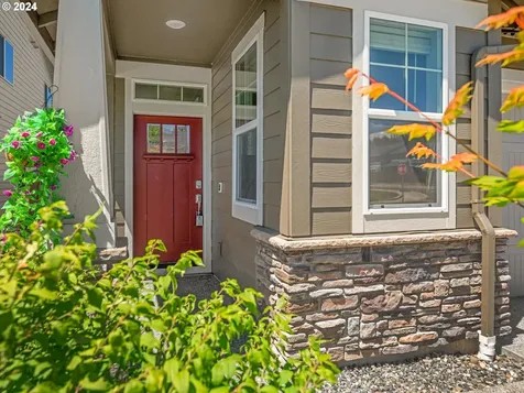 8777 N Otter Circle Camas WA 98607