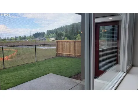 8777 N Otter Circle Camas WA 98607