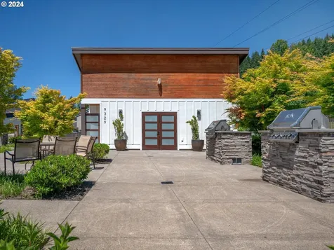 8777 N Otter Circle Camas WA 98607