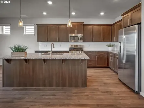 8777 N Otter Circle Camas WA 98607