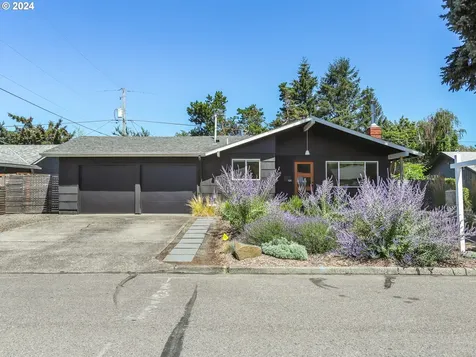 11211 Ne Thompson Street Portland OR 97220