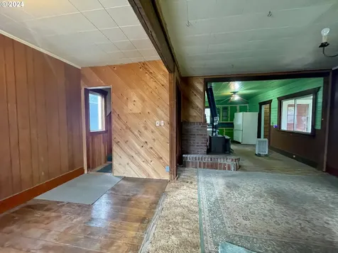 484 Newmark Street North Bend OR 97459
