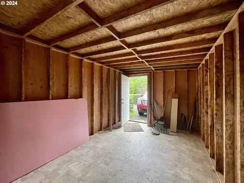 484 Newmark Street North Bend OR 97459