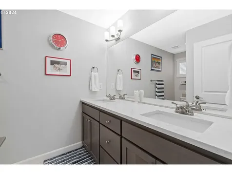 728 Nw 138th Street Vancouver WA 98685
