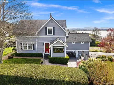 752 Florence Avenue Astoria OR 97103