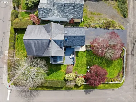 752 Florence Avenue Astoria OR 97103