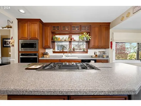 752 Florence Avenue Astoria OR 97103