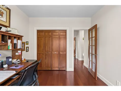 1644 Victorian Way Eugene OR 97401