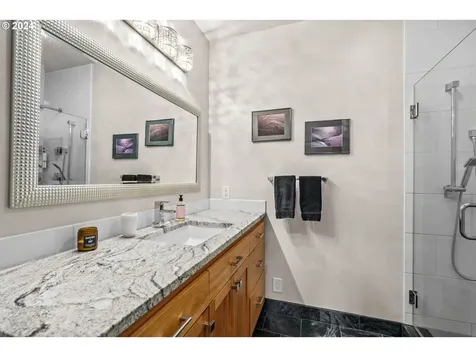 1644 Victorian Way Eugene OR 97401