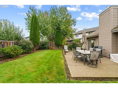 1644 Victorian Way Eugene OR 97401