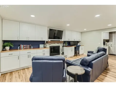 7070 Sw 182nd Avenue Beaverton OR 97007