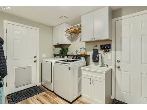 7070 Sw 182nd Avenue Beaverton OR 97007