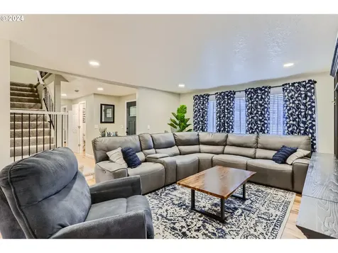7070 Sw 182nd Avenue Beaverton OR 97007