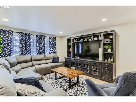 7070 Sw 182nd Avenue Beaverton OR 97007
