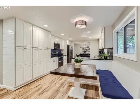 7070 Sw 182nd Avenue Beaverton OR 97007