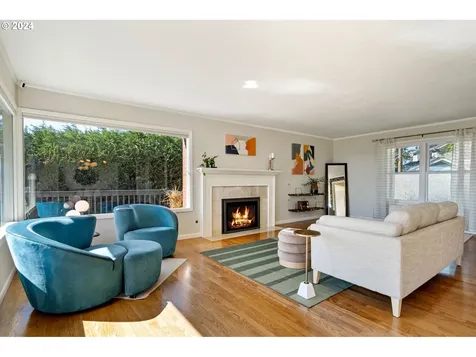 811 NW Skyline Crest Road Portland OR 97229