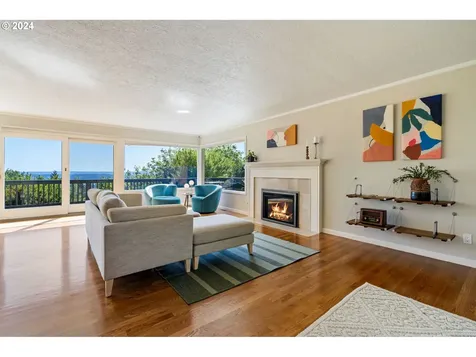 811 NW Skyline Crest Road Portland OR 97229